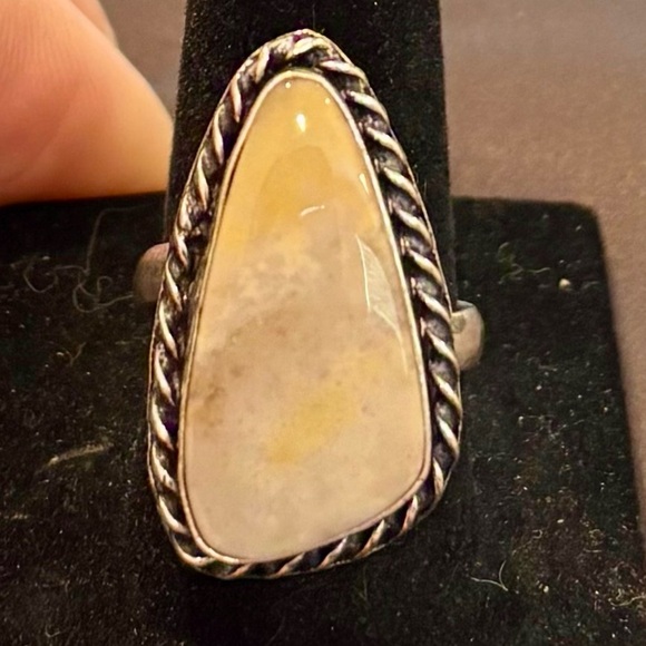 Milky Quartz Silver Ring size 8 - Picture 1 of 1